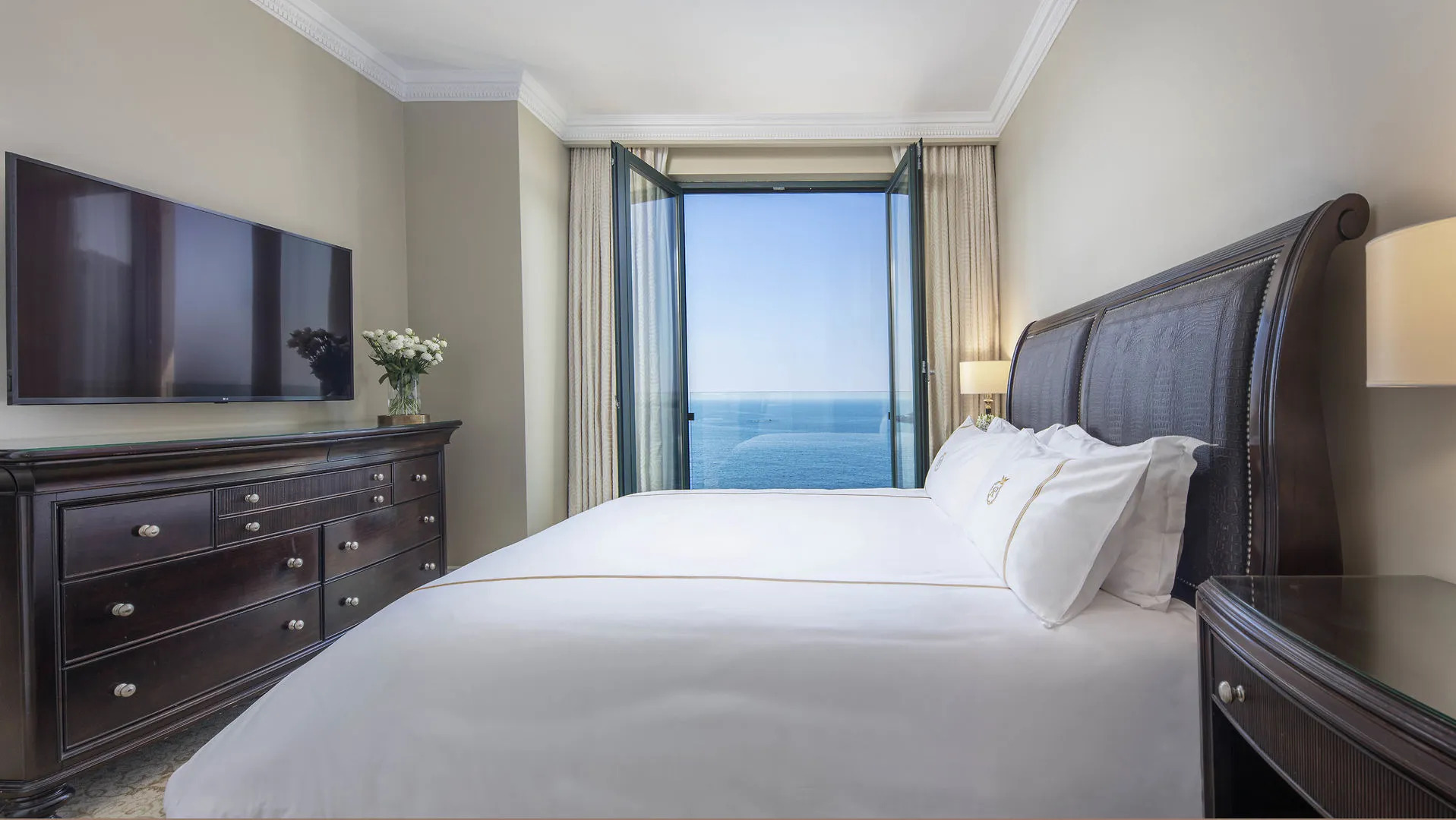 Royal Princess Hotel