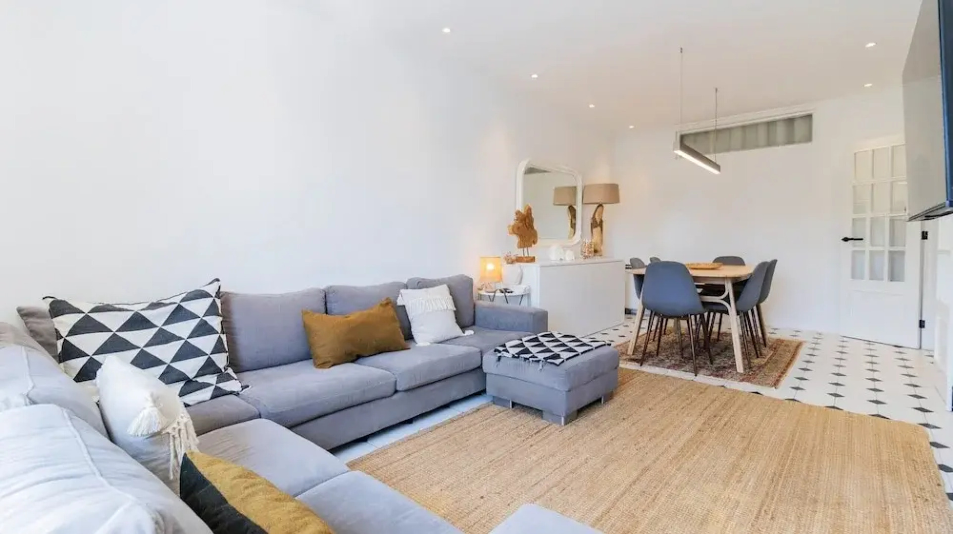 Ti Beach House in Mindelo