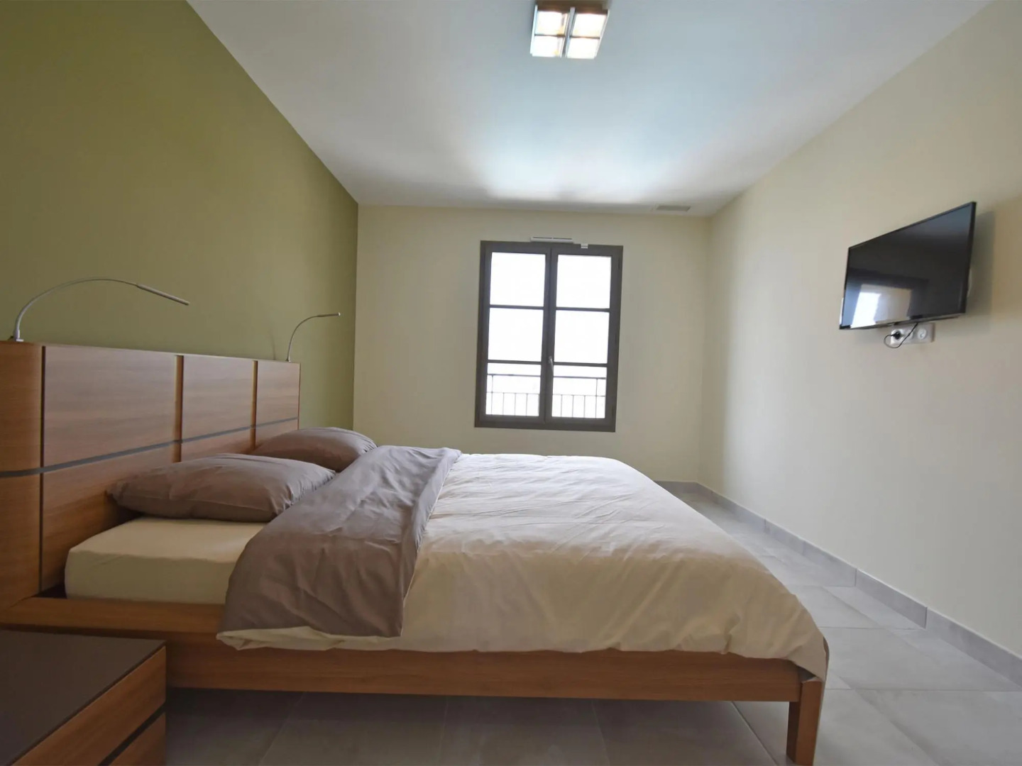 Stunning Villa in Uzès - Garrigues Sainte Eulalie With Pool