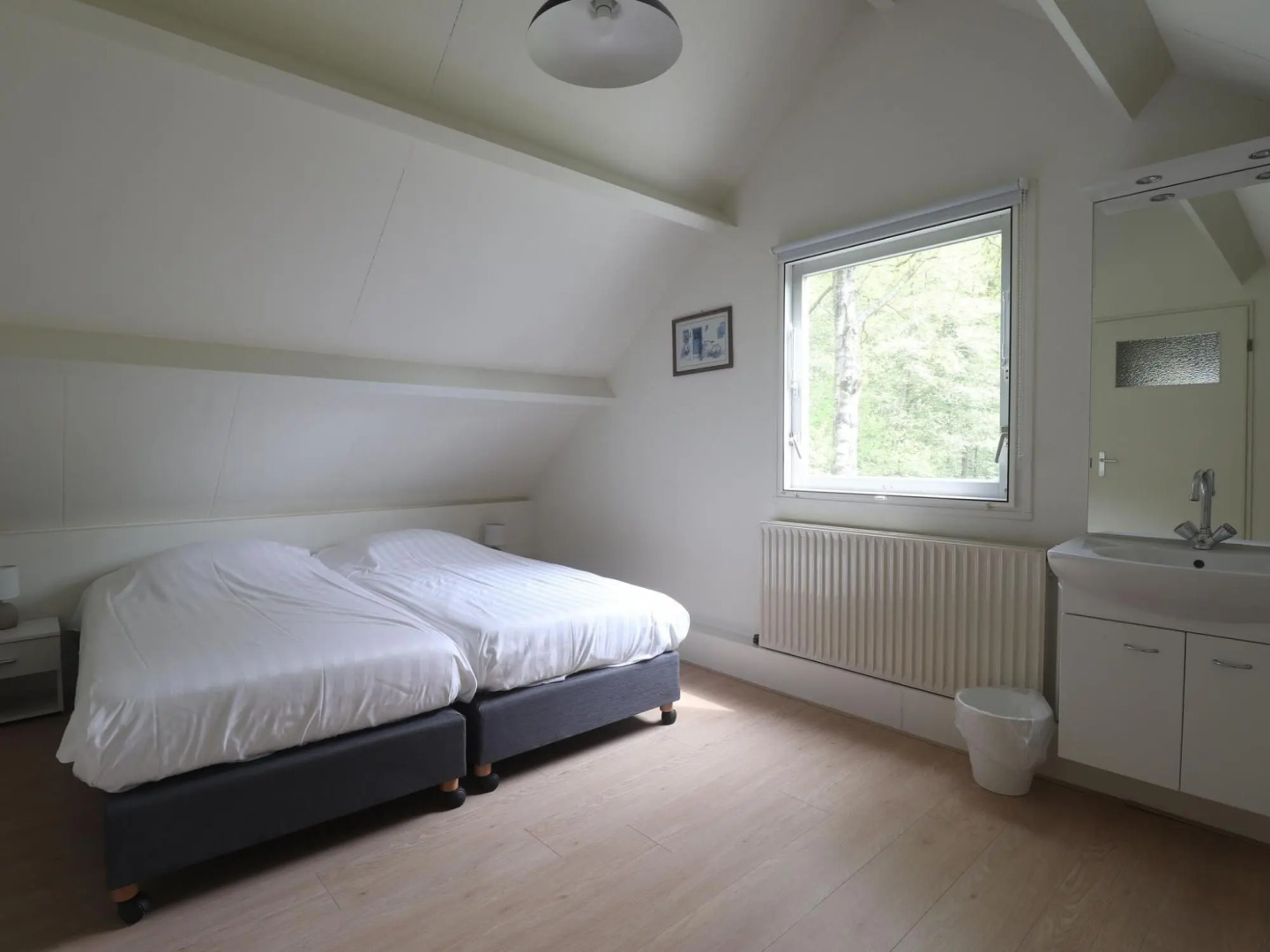 Nice House With a Dishwasher, Giethoorn at 21 km