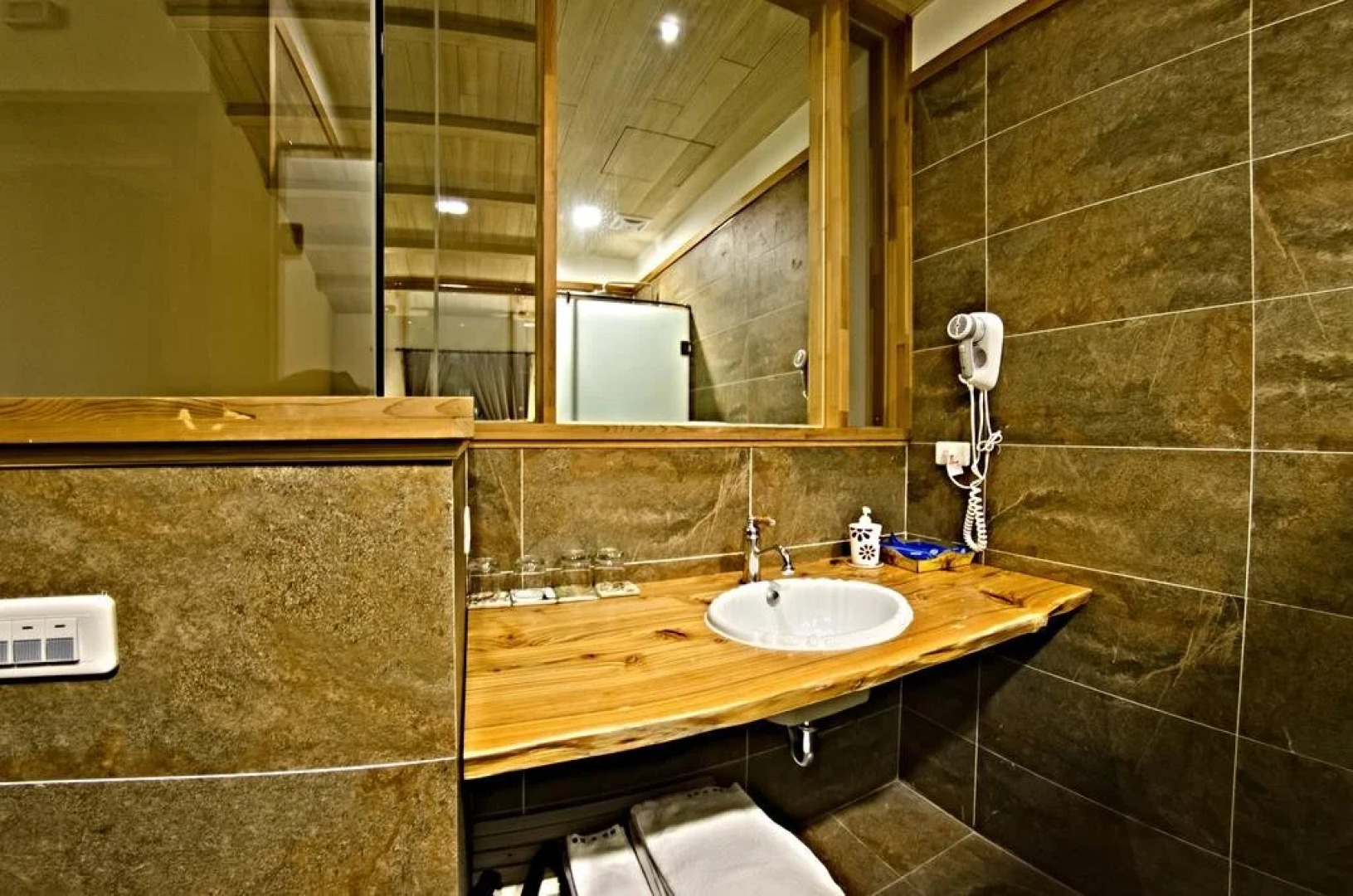 Sasa Nor Lamour B & B