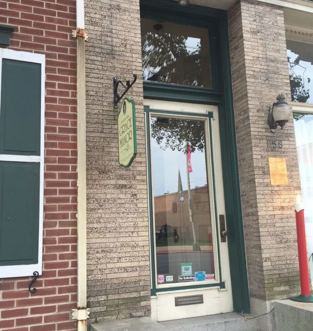 Grace Manor Bed and Breakfast