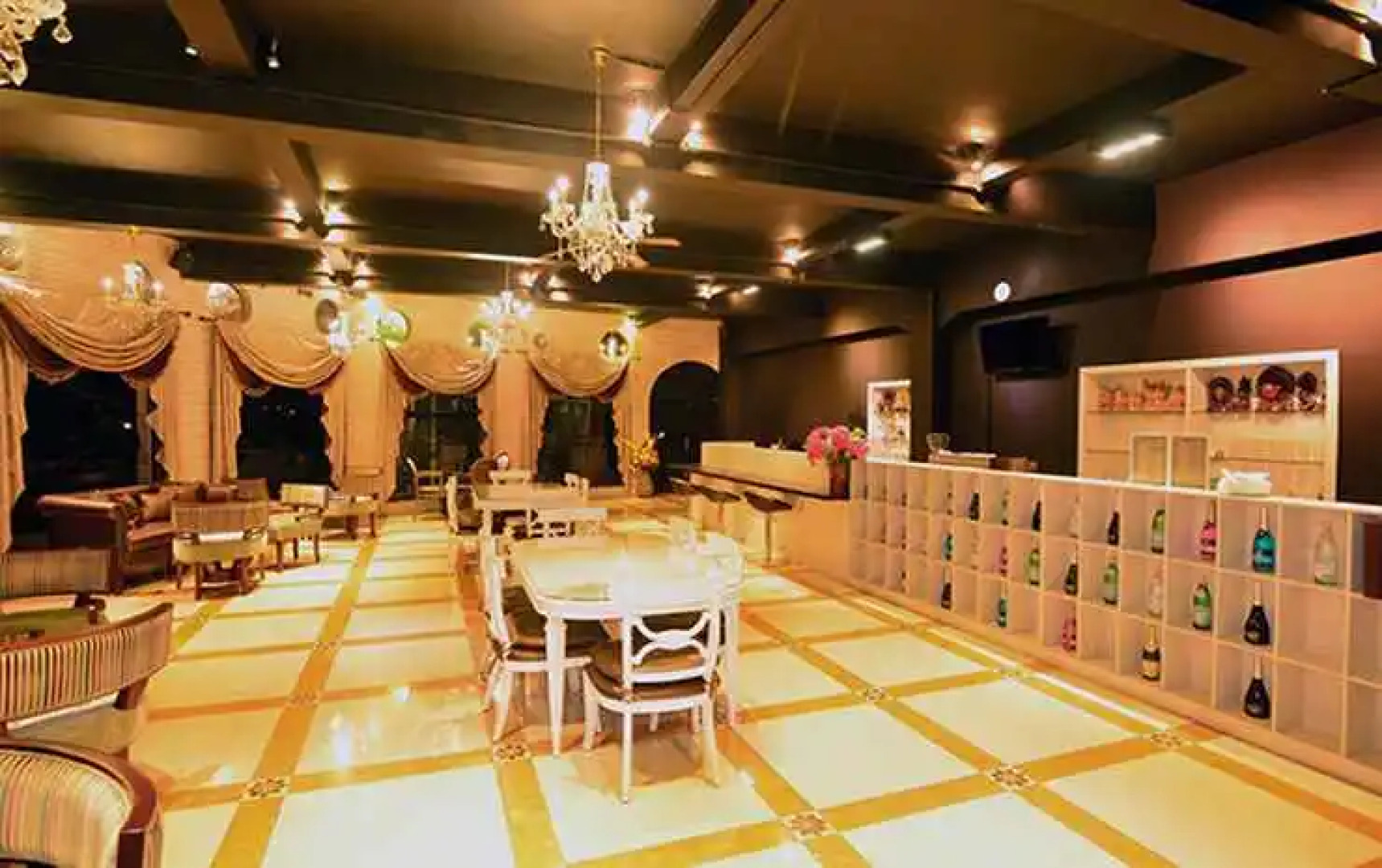 Seruni Hotel Gunung Gede