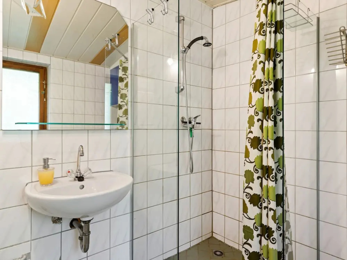 Winsome Holiday Home with Terrace,Garden,Bicycle Storage,Bbq