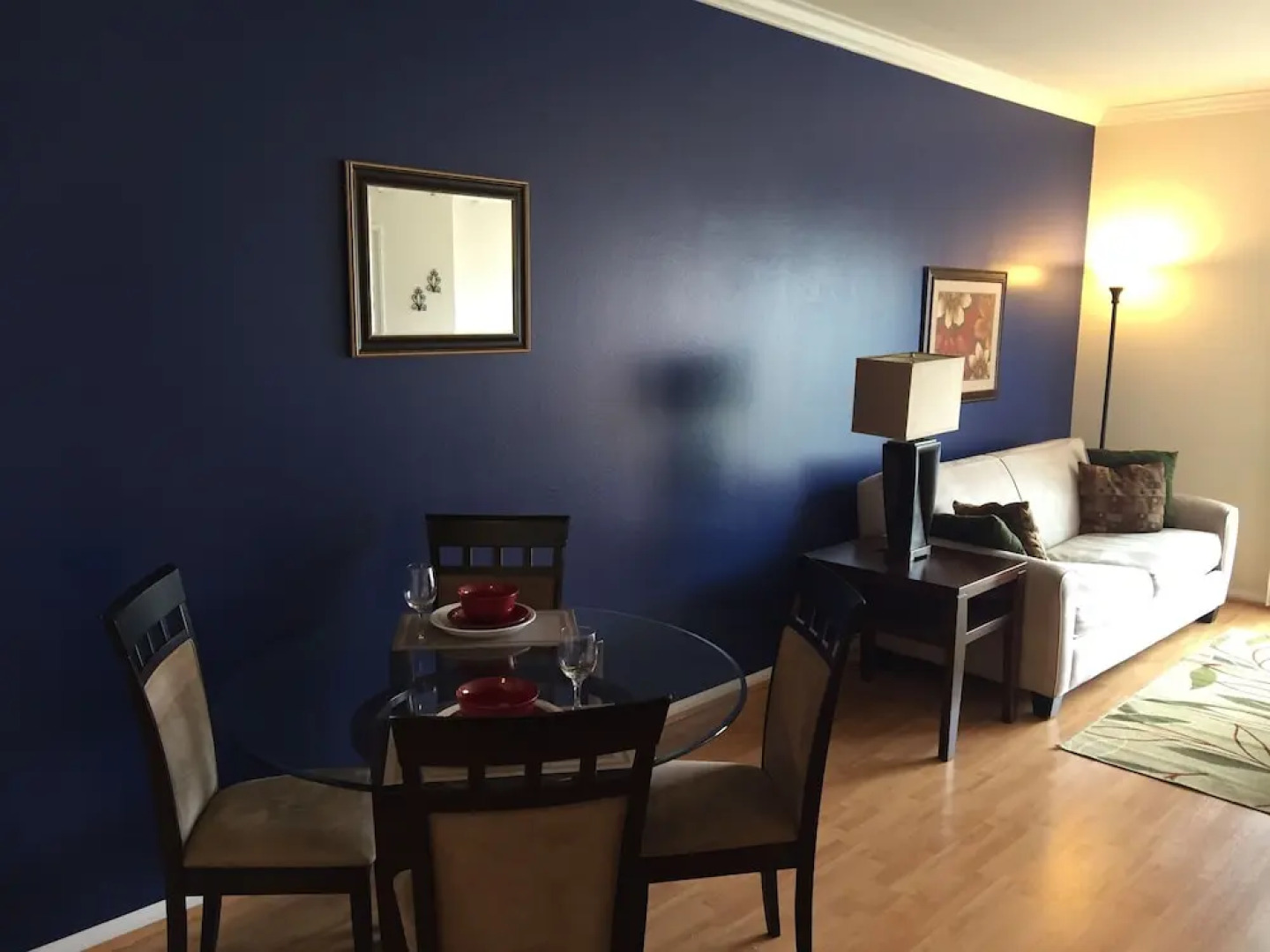 Sunshine Suites at 616 St. Paul