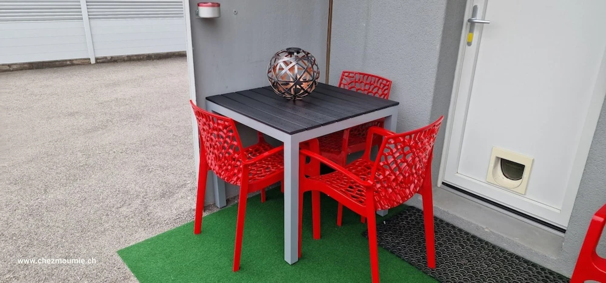 Room-attypical Calm Harmonious Relaxing