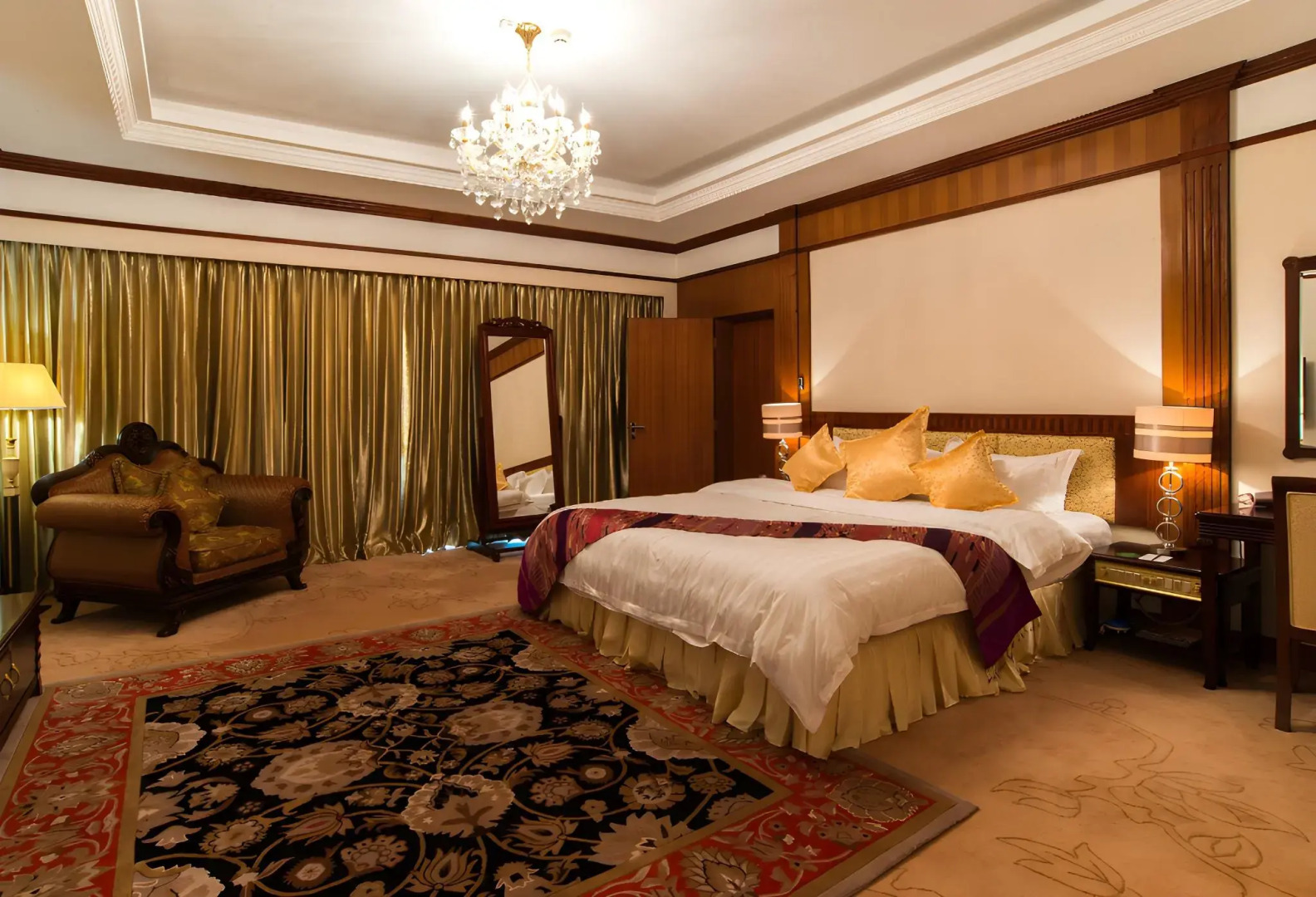 Don Chan Palace, Hotel & Convention