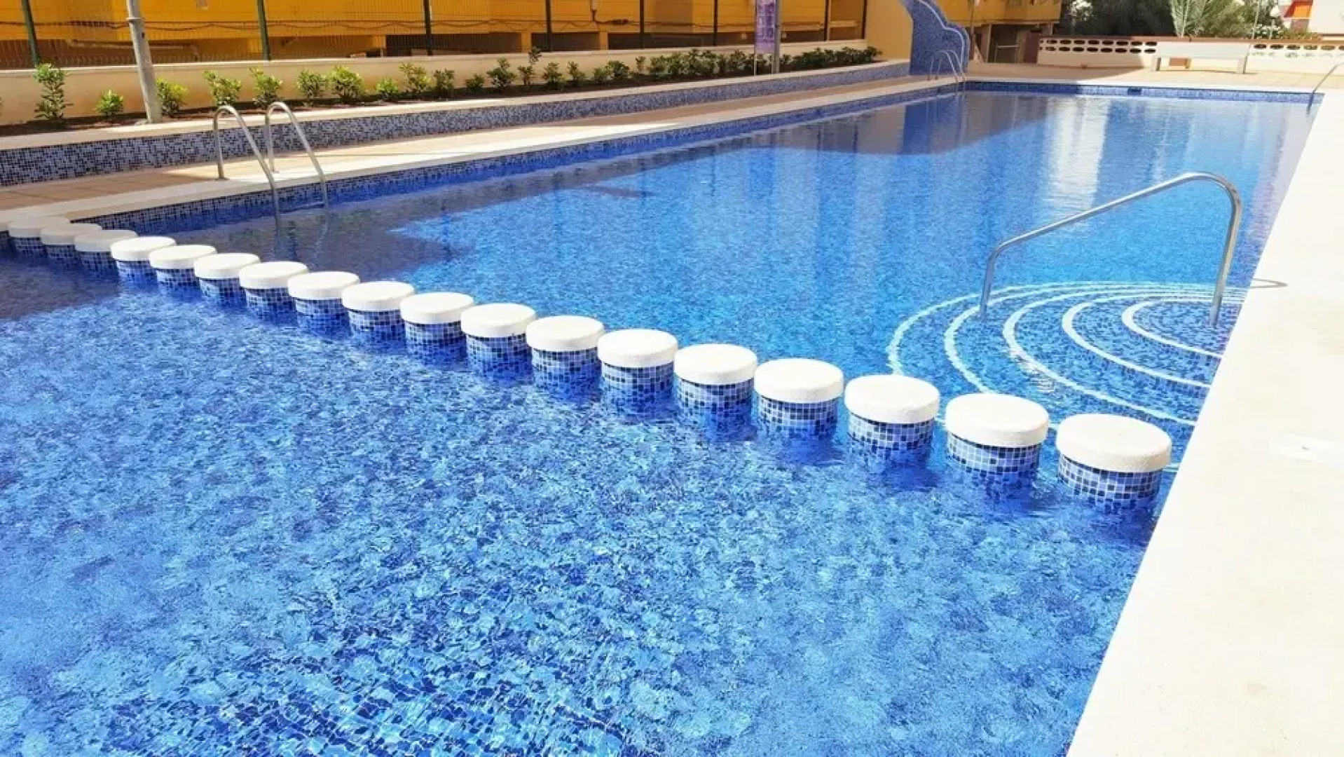 Torres Del Mar 3  - 4  - 10