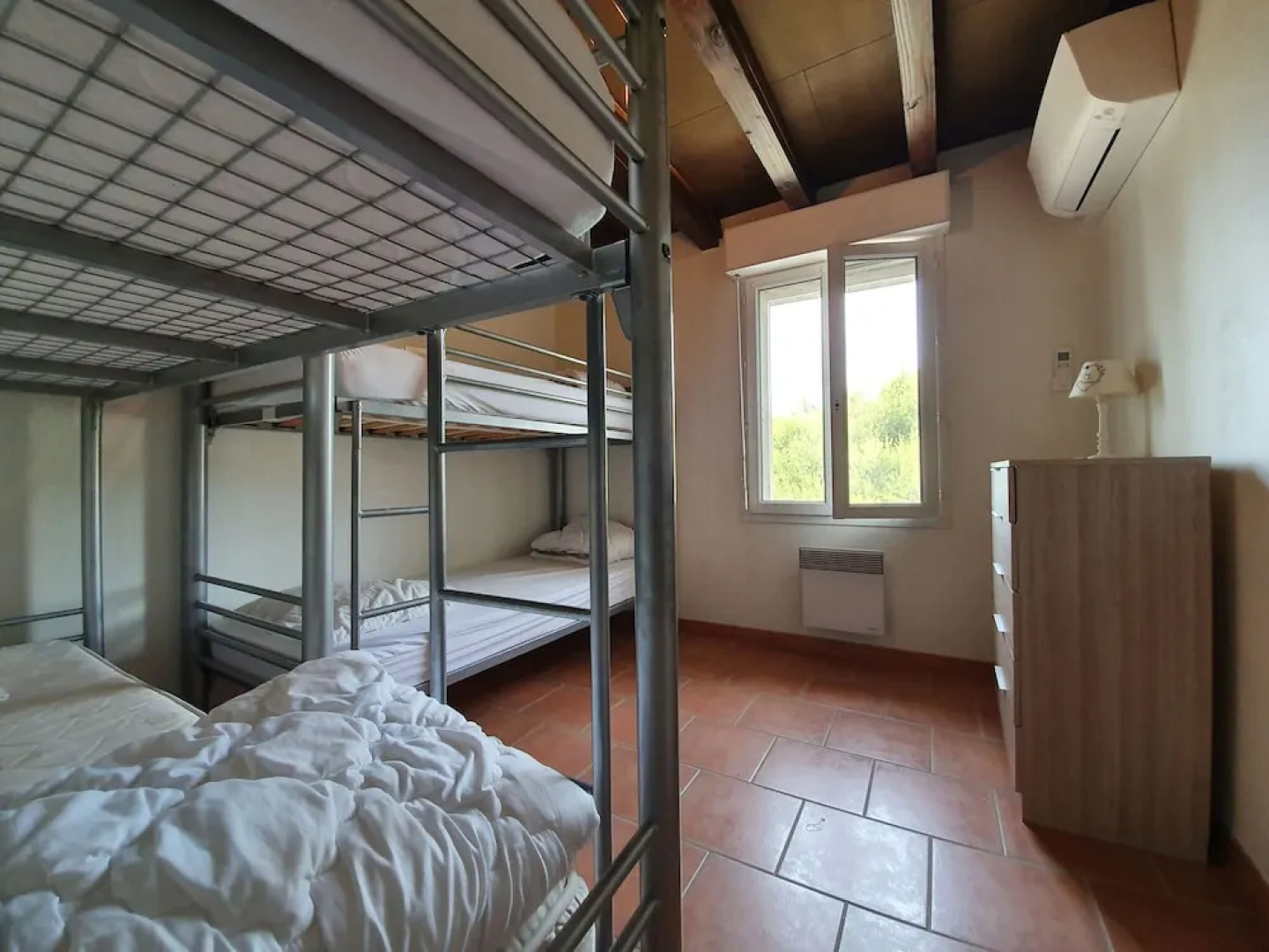 Spacious Villa With Private Swimming Pool in Marseillette