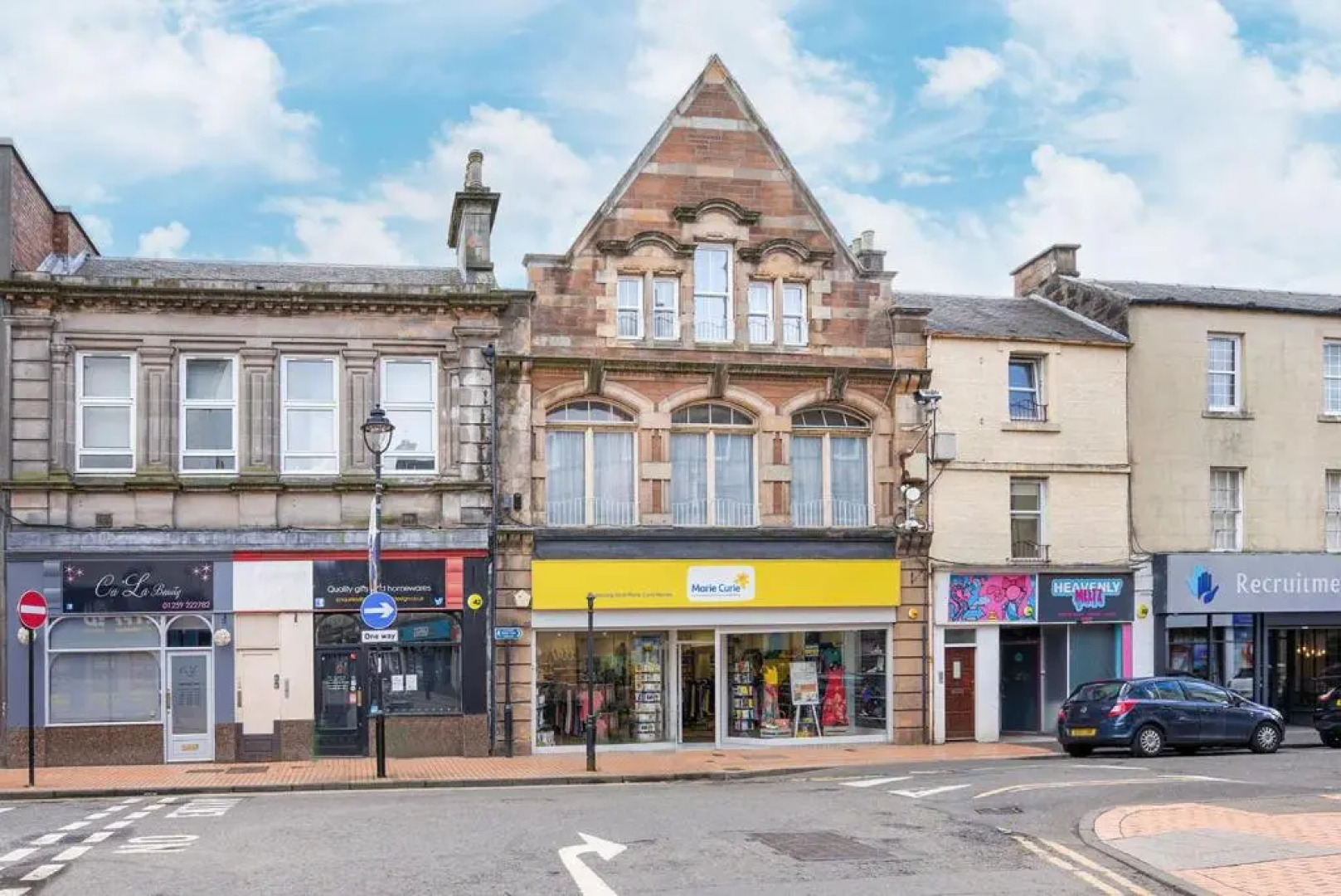 Myreton Hill Apartment