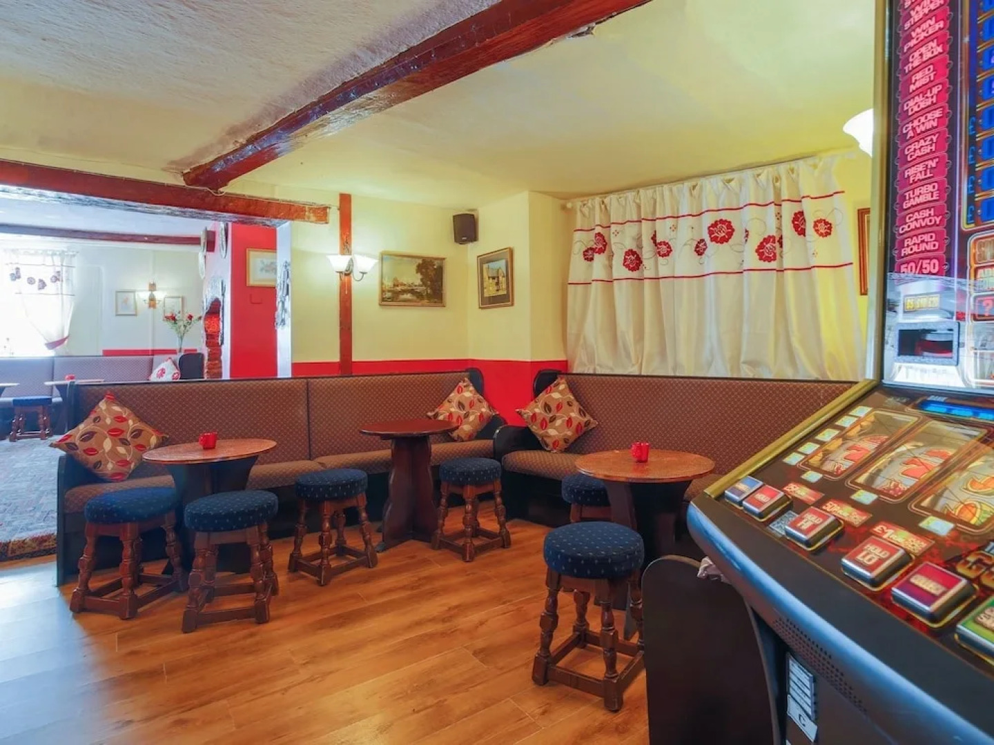 The Olde Three Cocks