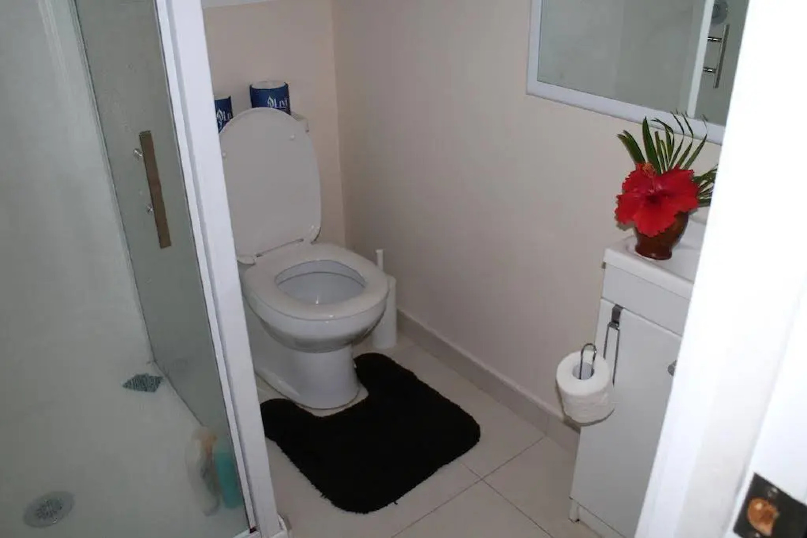 Sunny Bay Beach Bach