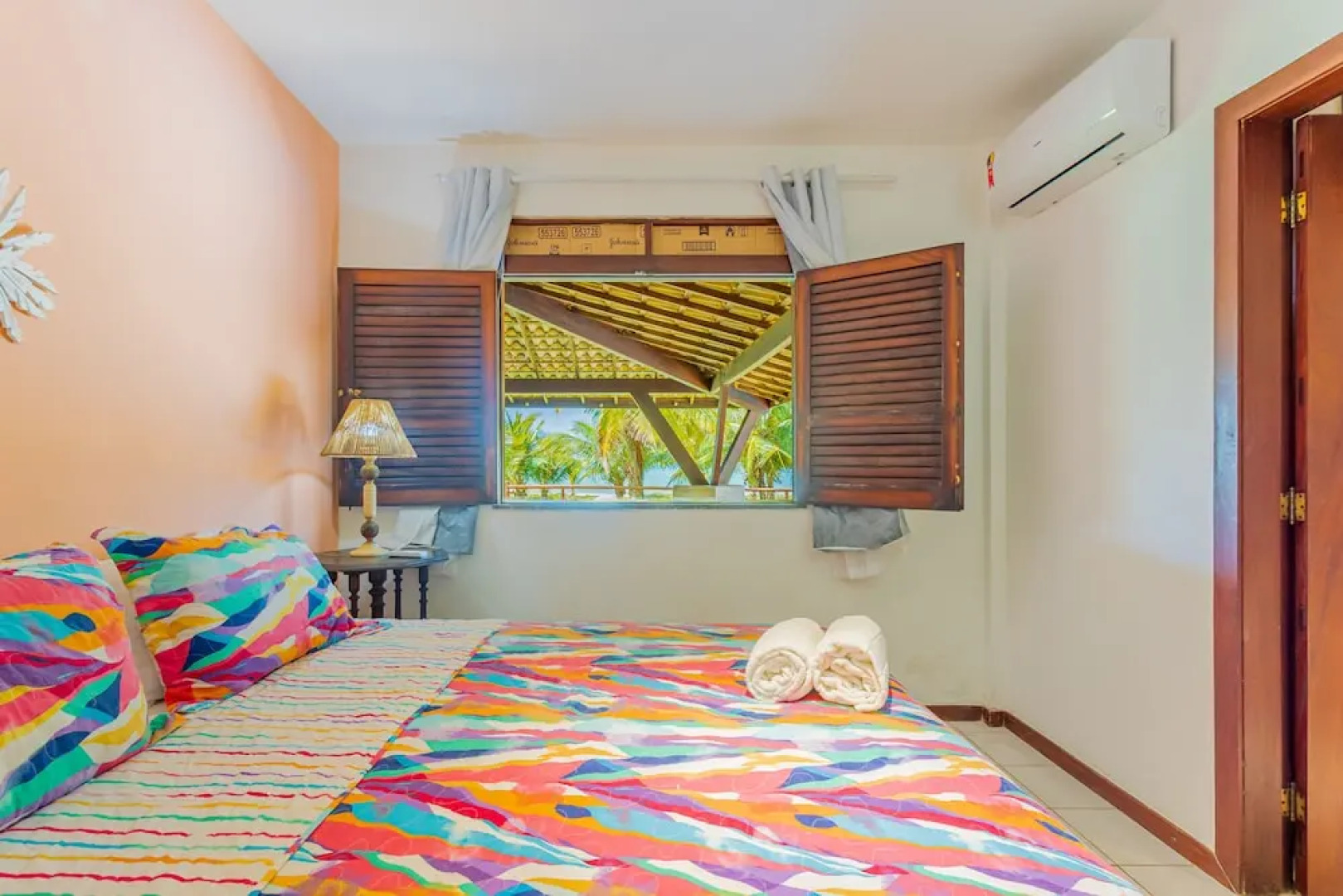 GB18 Maravilhosa Casa Pé na Areia