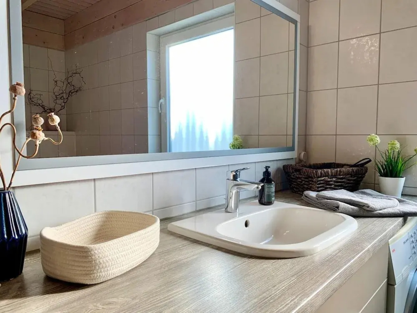 Lovely Holiday Home in Dummer Near Lake