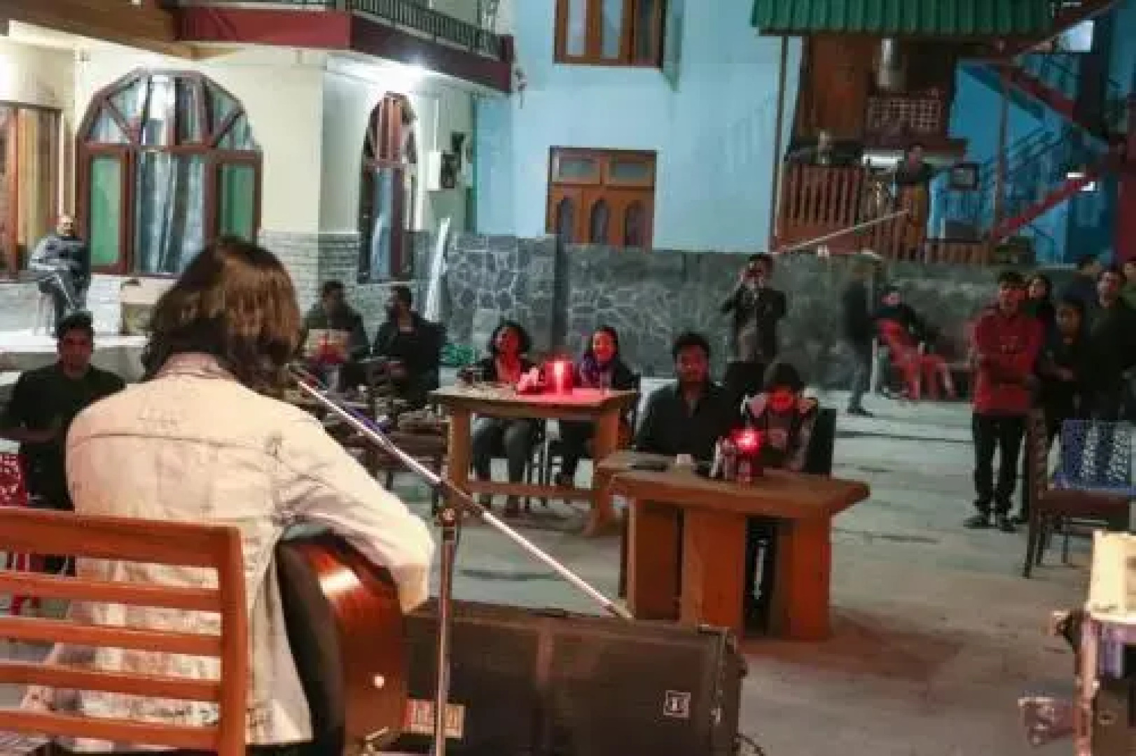 The Rainbow Inn & Cafe