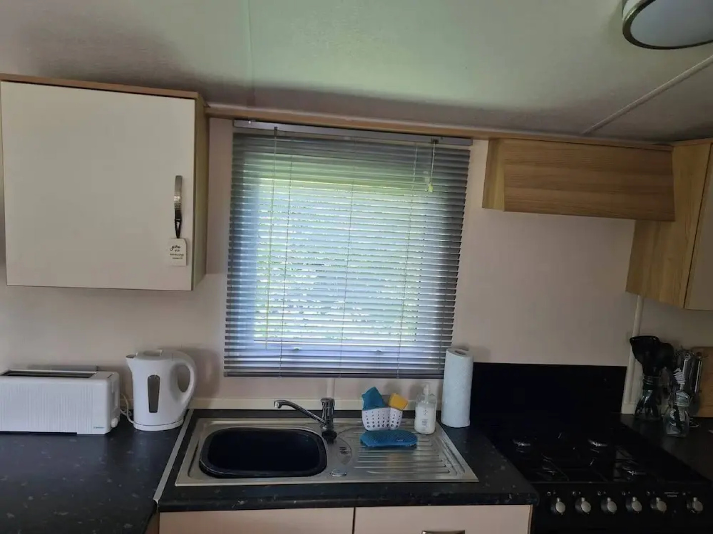 2 Bed Lodge - Sleeps 5 - Parking - Pets - Wifi