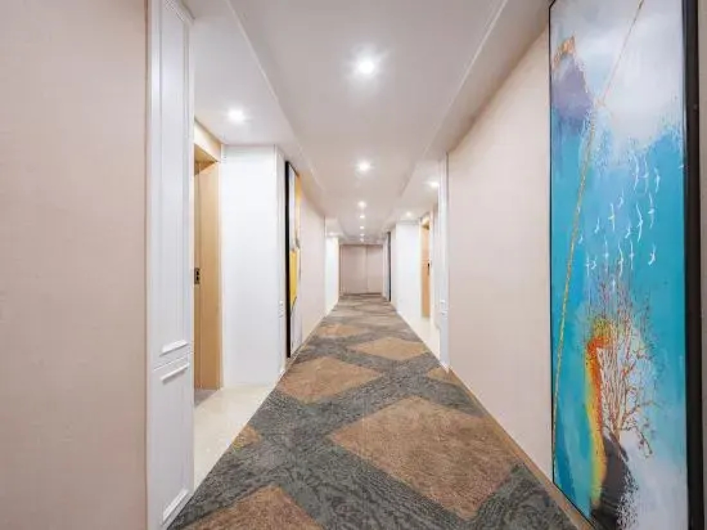 Vienna Hotel（Nujiang Gongshan Store）