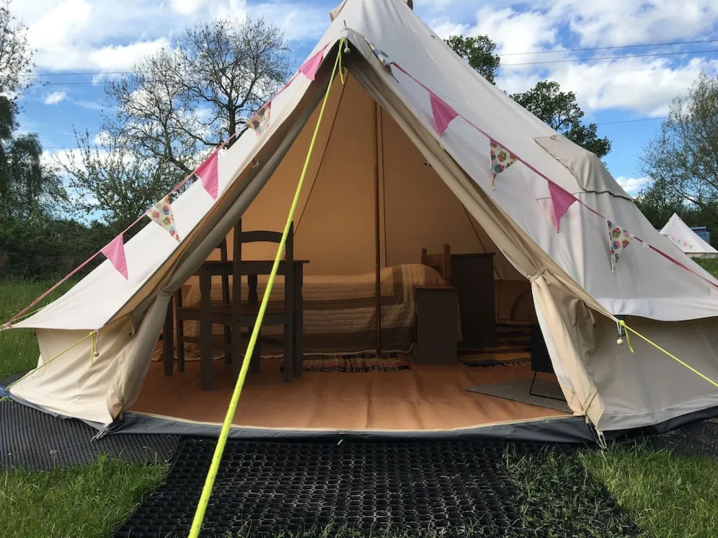 Glamping at The Homestead - Ensuite Bell Tent