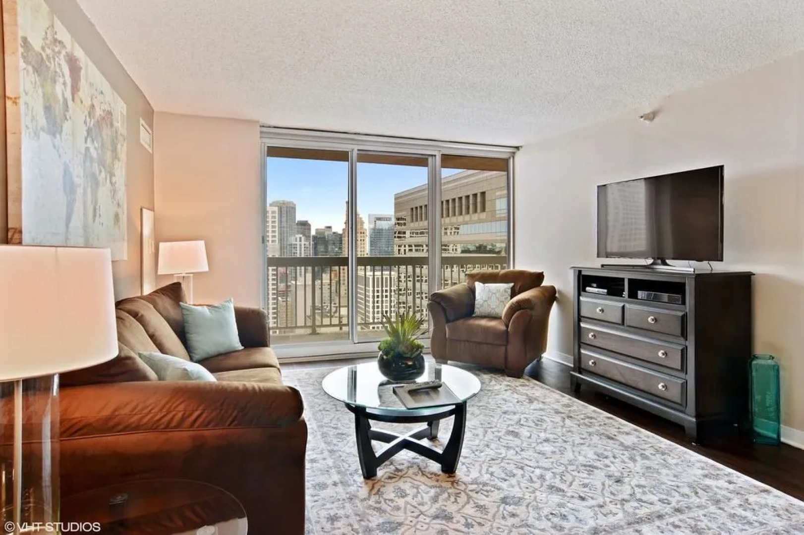 Premier Luxury Suites