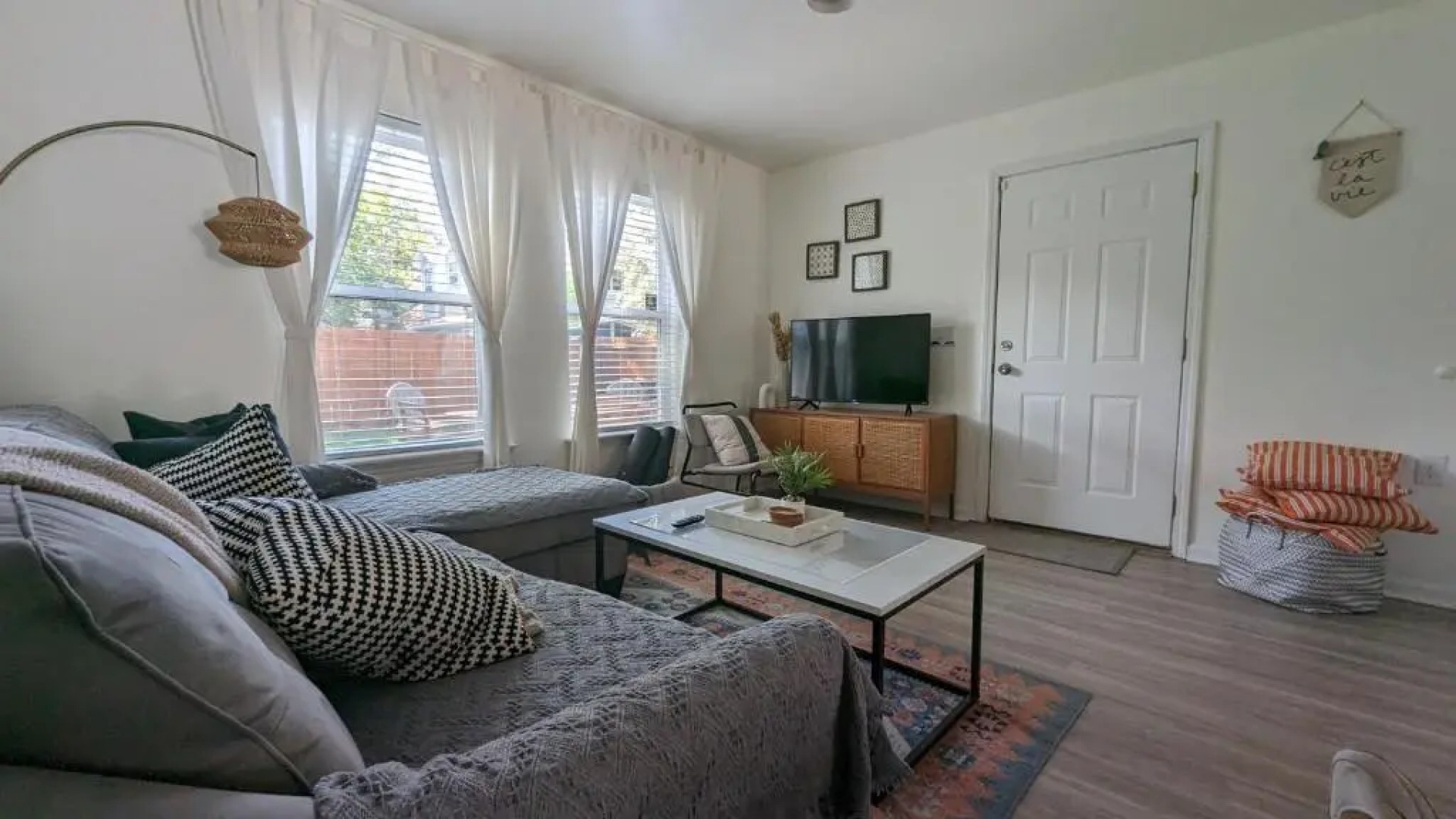 {Hidden Gem} Beach Home Blocks from Ocean +6 Bikes