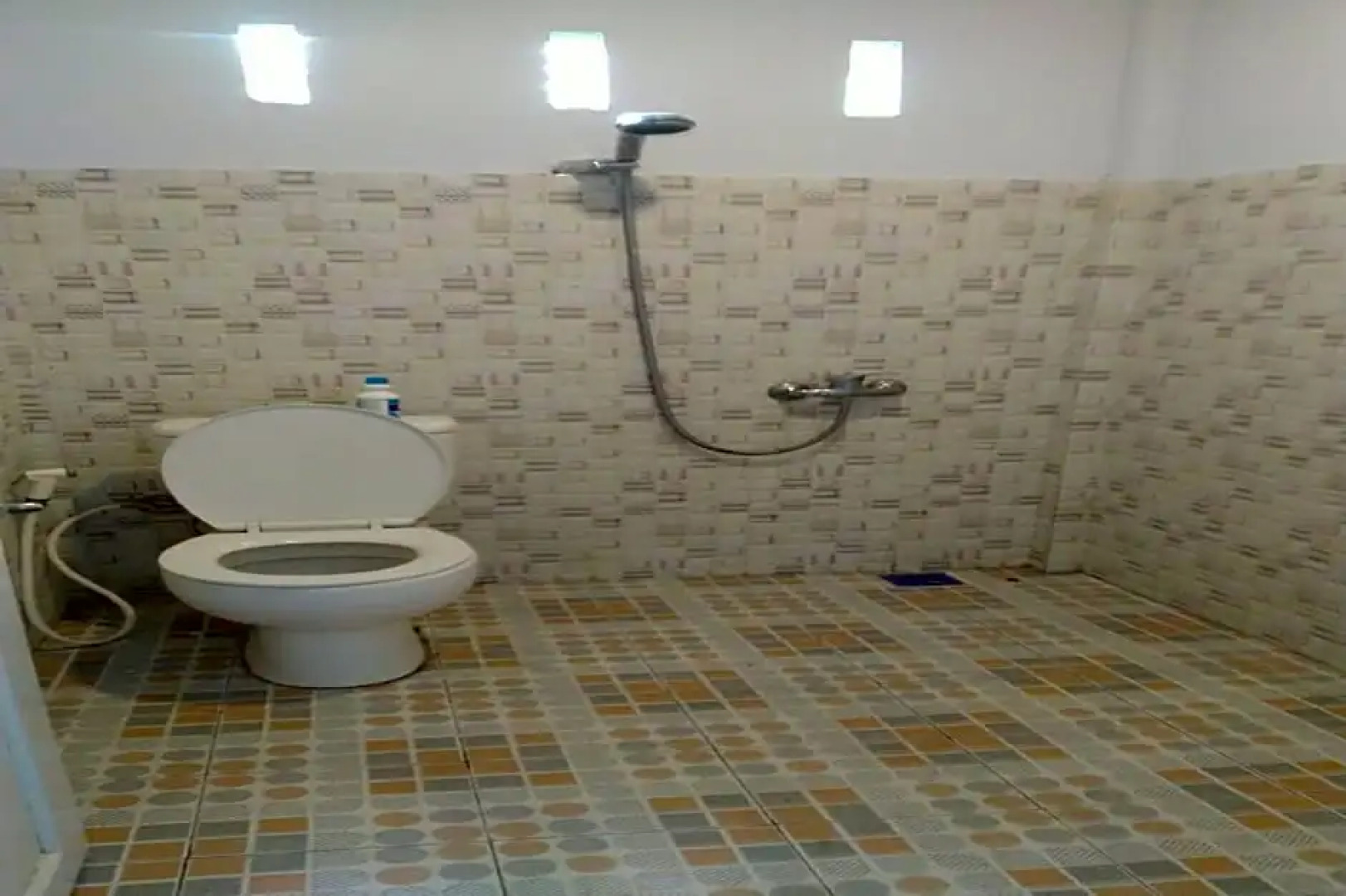 Wisma Papa Tia Toraja