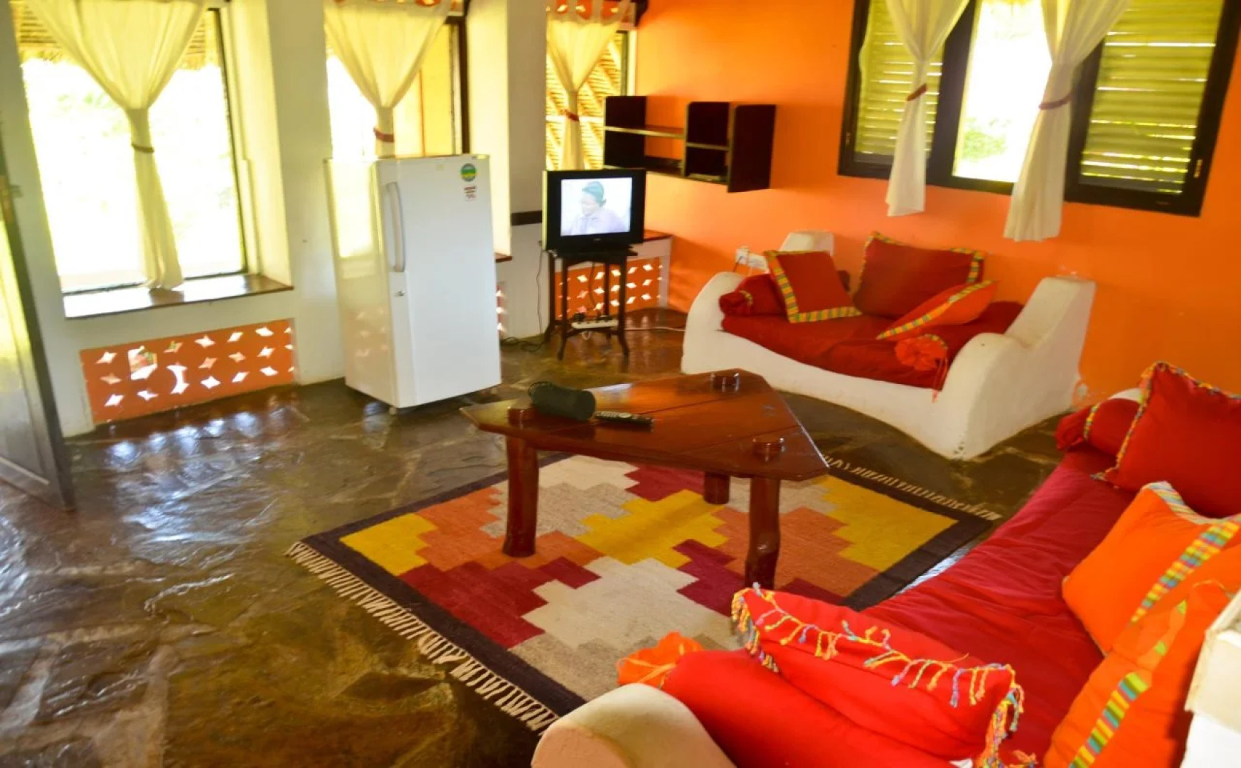 HillPark Hotel - Tiwi Beach