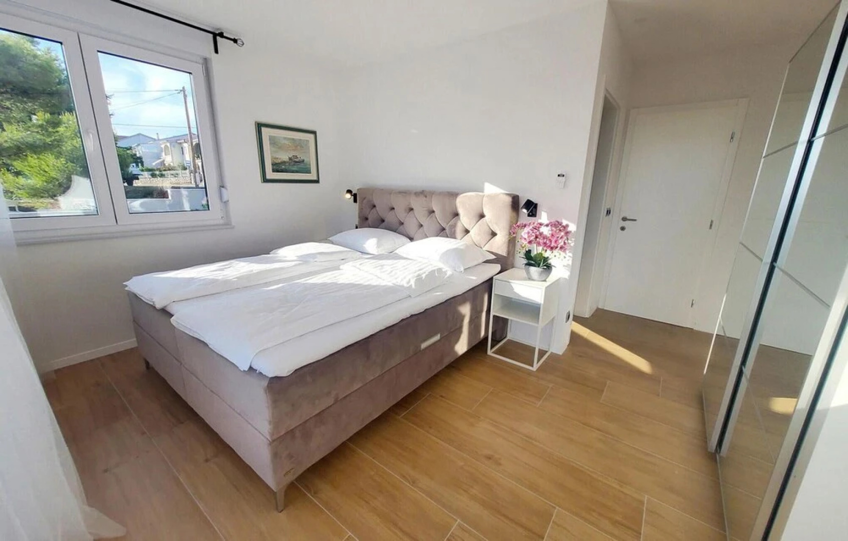 Amazing Home in Barbat na Rabu With 6 Bedrooms, Jacuzzi and Outdoor Swimming Pool