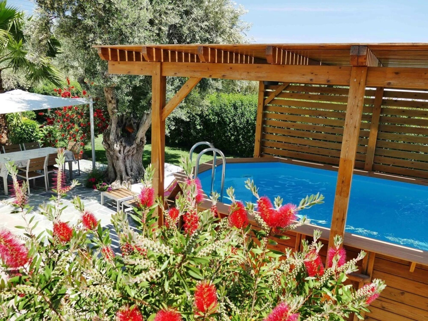 Home With Small Pool Near Athens, Easily Accessible by Public Transport