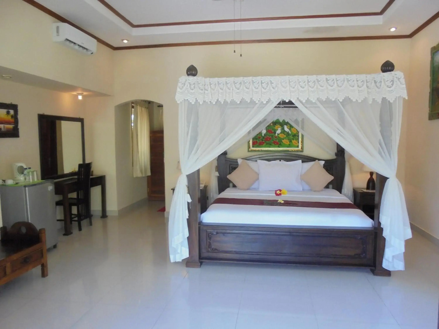 Arya Amed Beach Resort and Dive Center