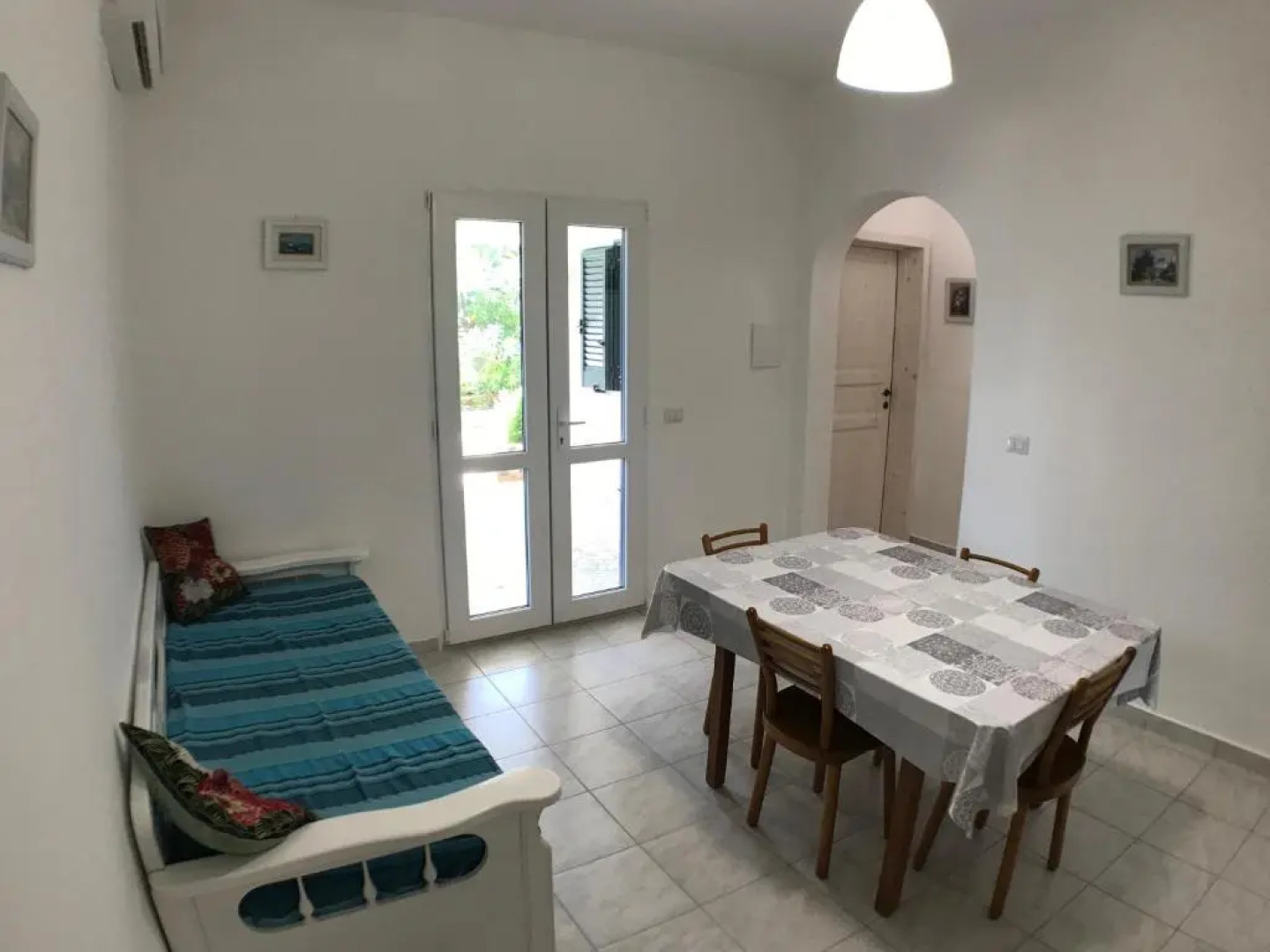 WHITE POOL Matino - Gallipoli - 5pl