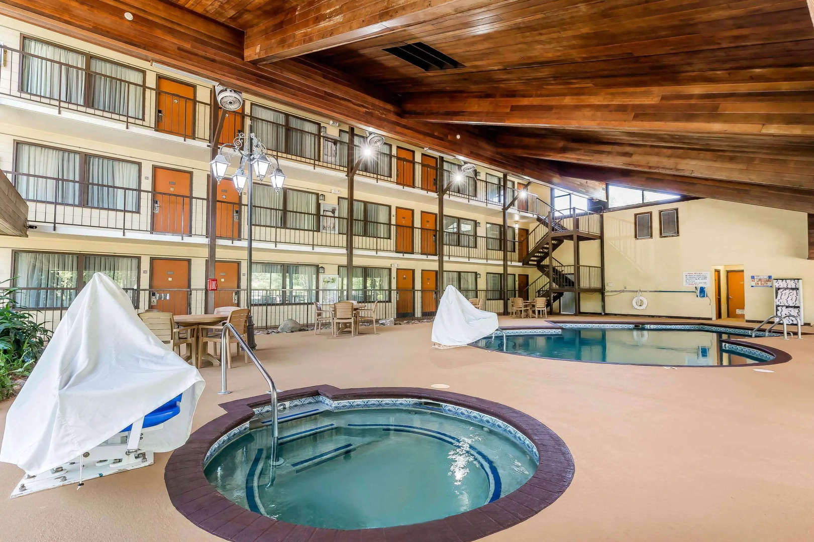 Quality Inn & Suites Sevierville - Pigeon Forge