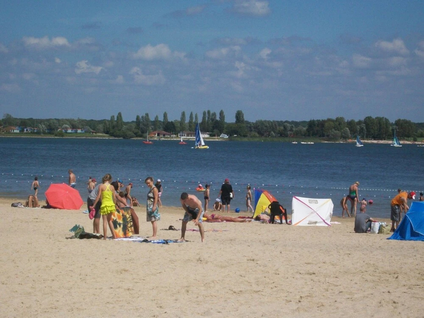 Semi-detached Chalet With a Terrace 100 m. From the Beach