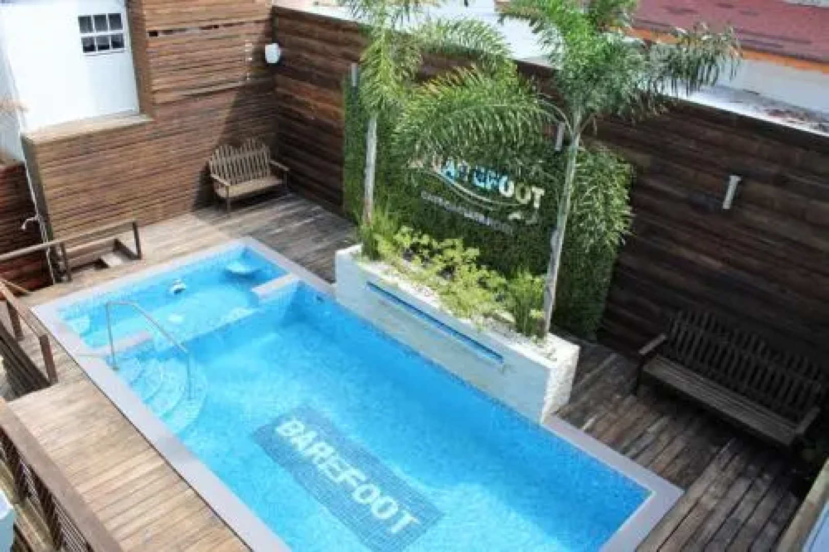 Barefoot Caribe Hotel