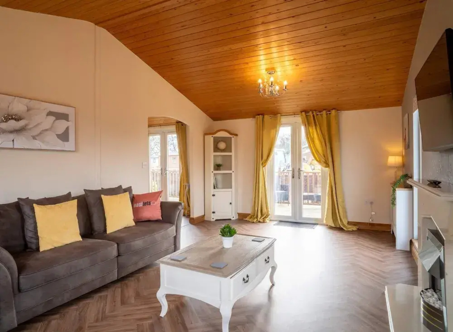 Nualas Lodge Private Hot Tub Escape