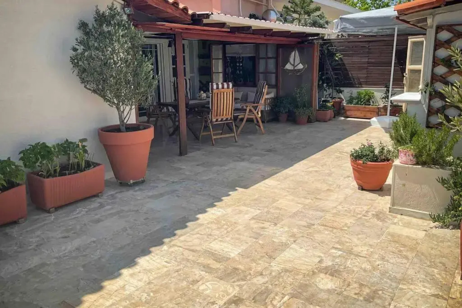 Sea View Roof Garden Apartment