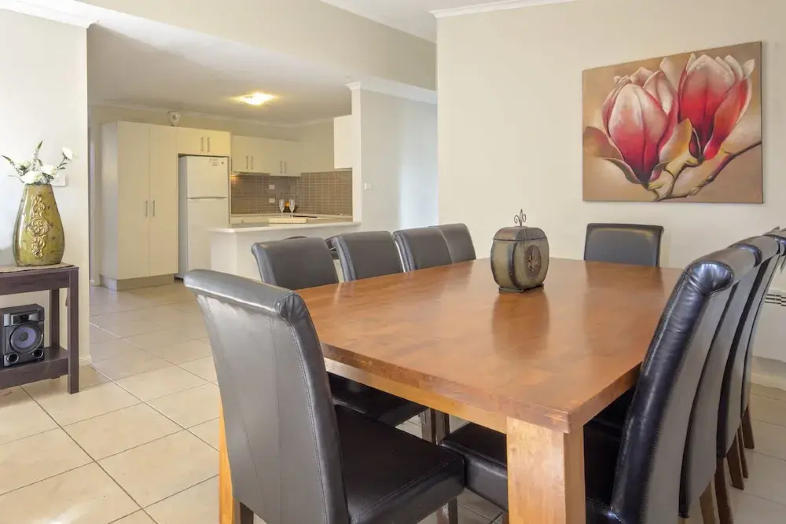 Eclipse 5- Spacious Townhouse