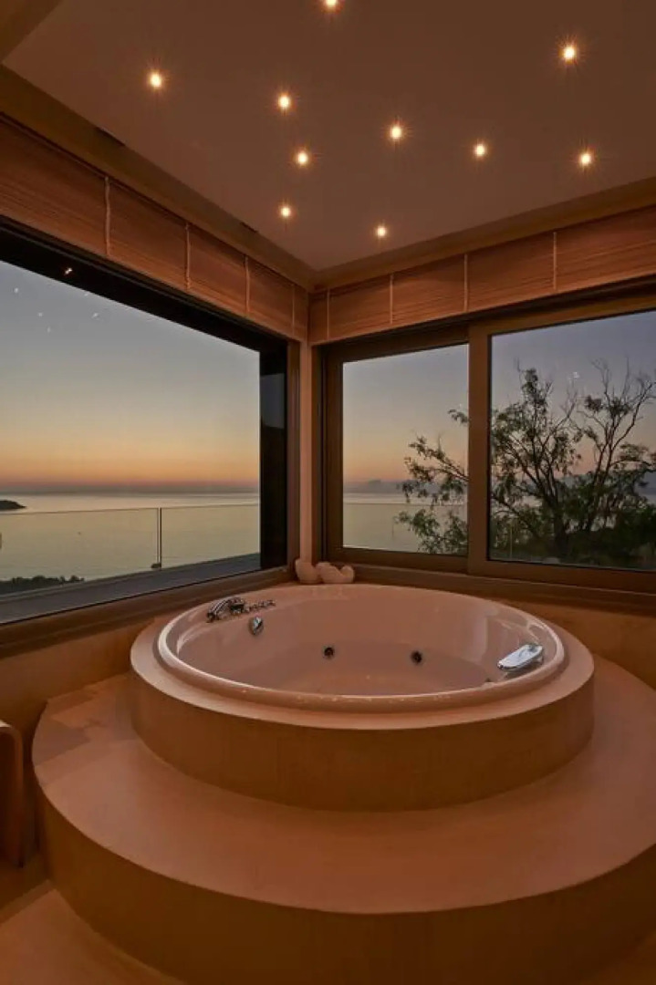 Breathtaking Views 4 Bedroom Villa