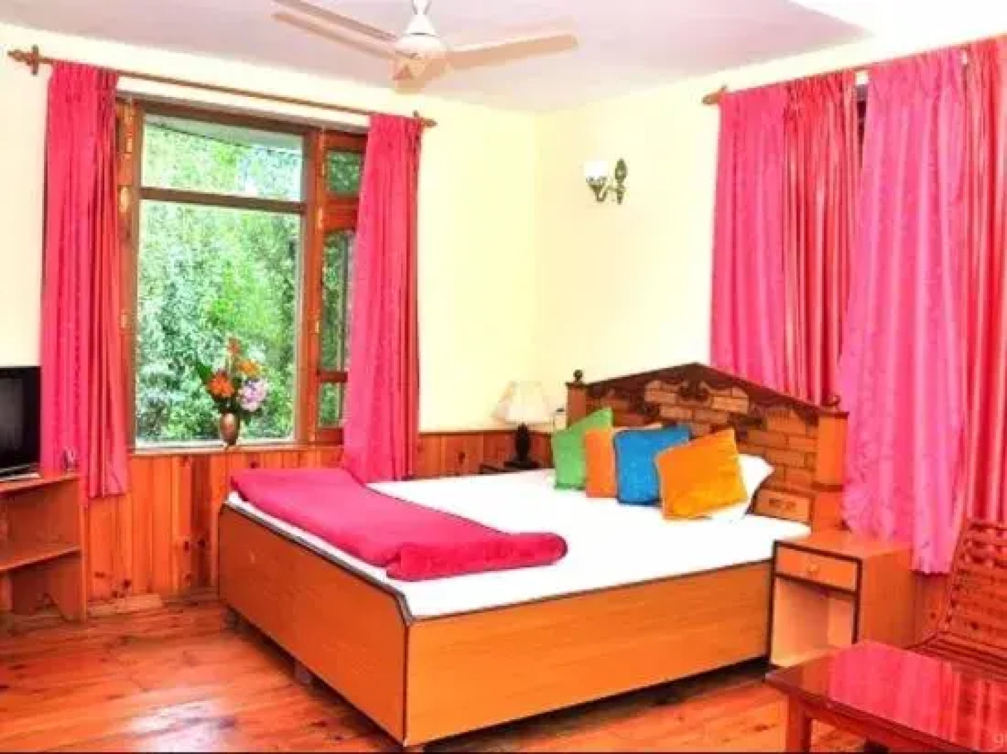 Manali Treehouse Cottages