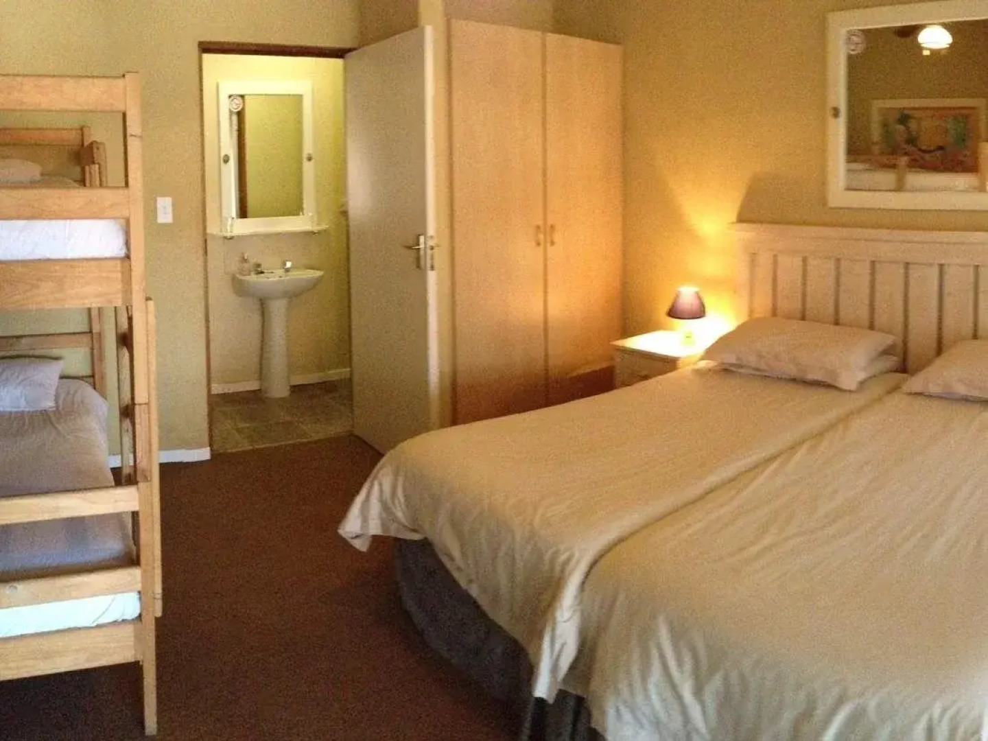 Afrovibe Adventure Lodge