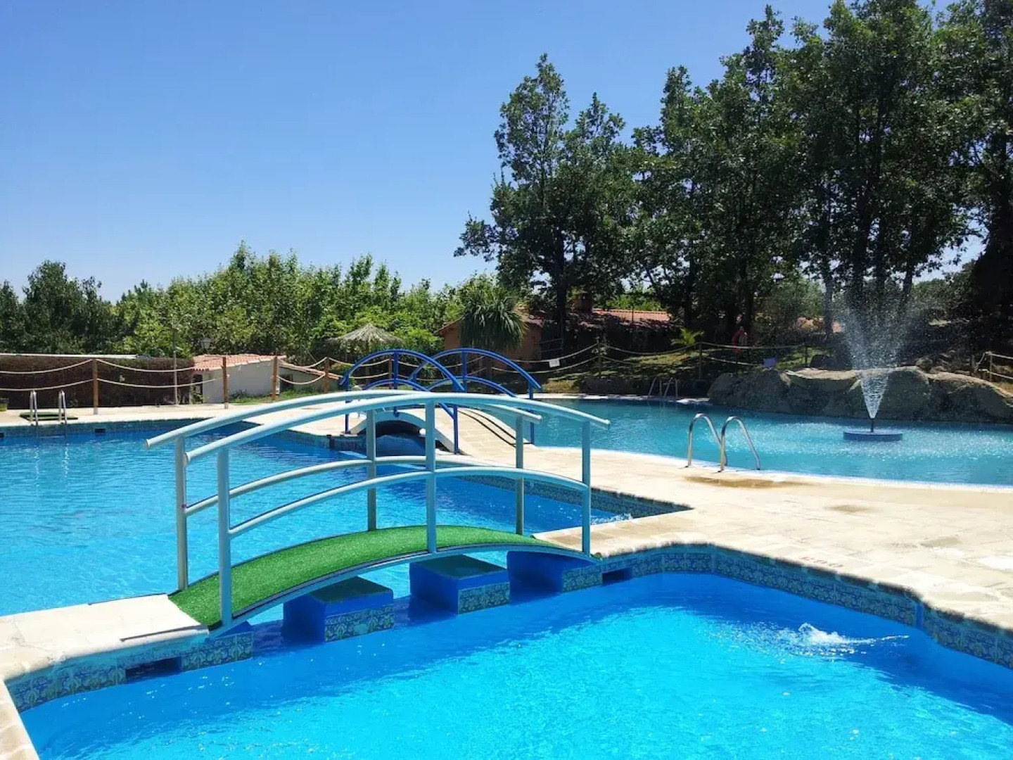 Cabañas Bungalows Camping La Vera