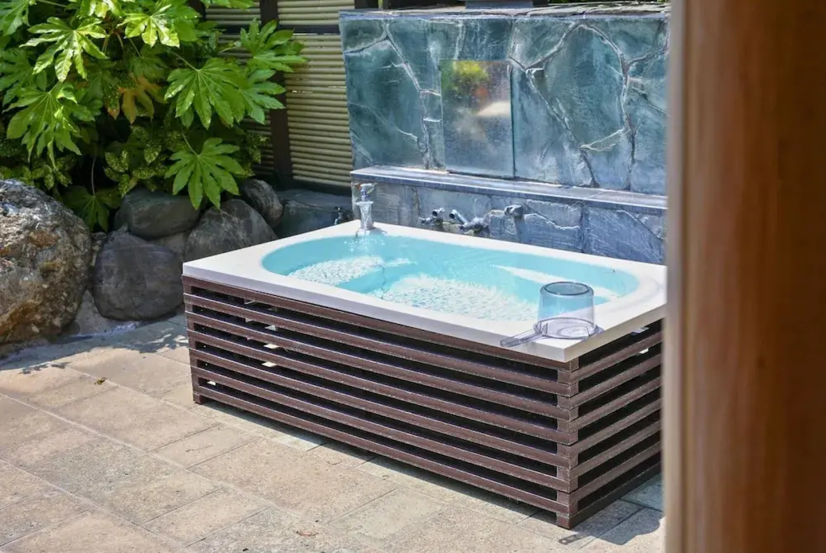 Ikoi no Mura Noto Hanto