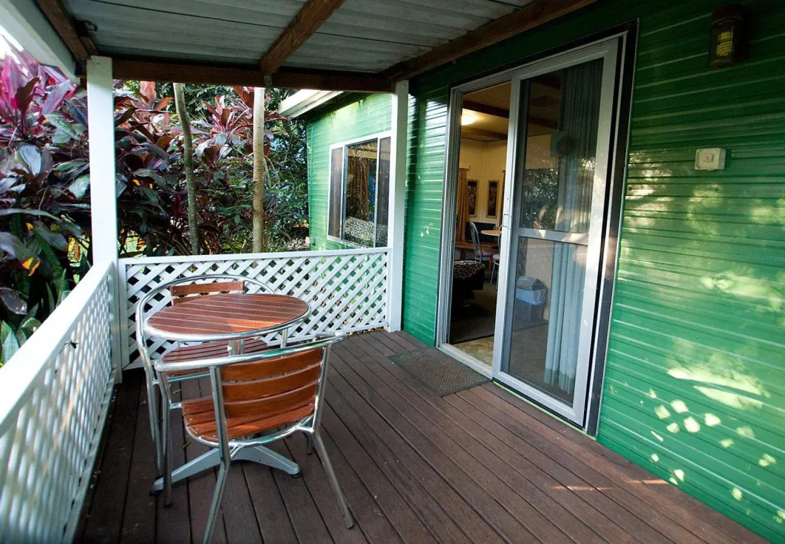 Lake Eacham Caravan Park & Self-Contained Cabins
