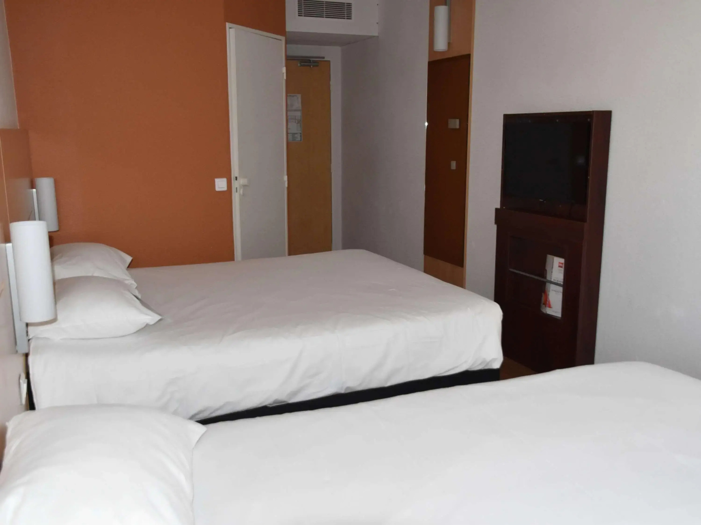 ibis Rochefort