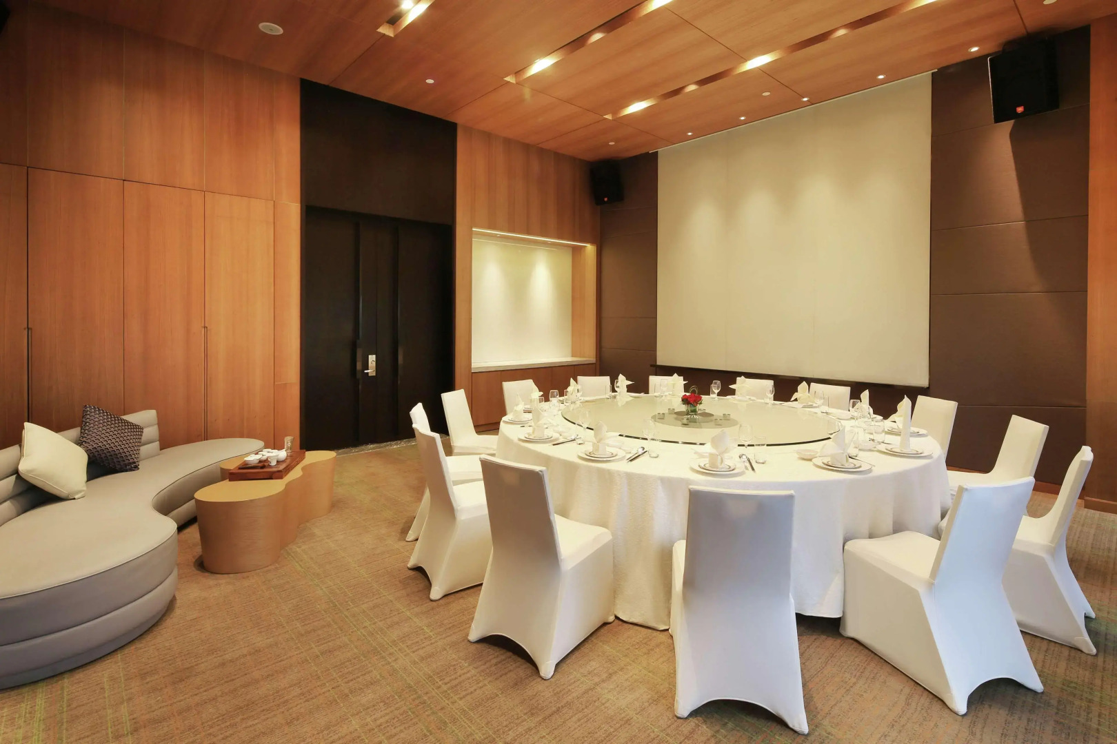 Отель Olympics Sports Center of Plum Garden