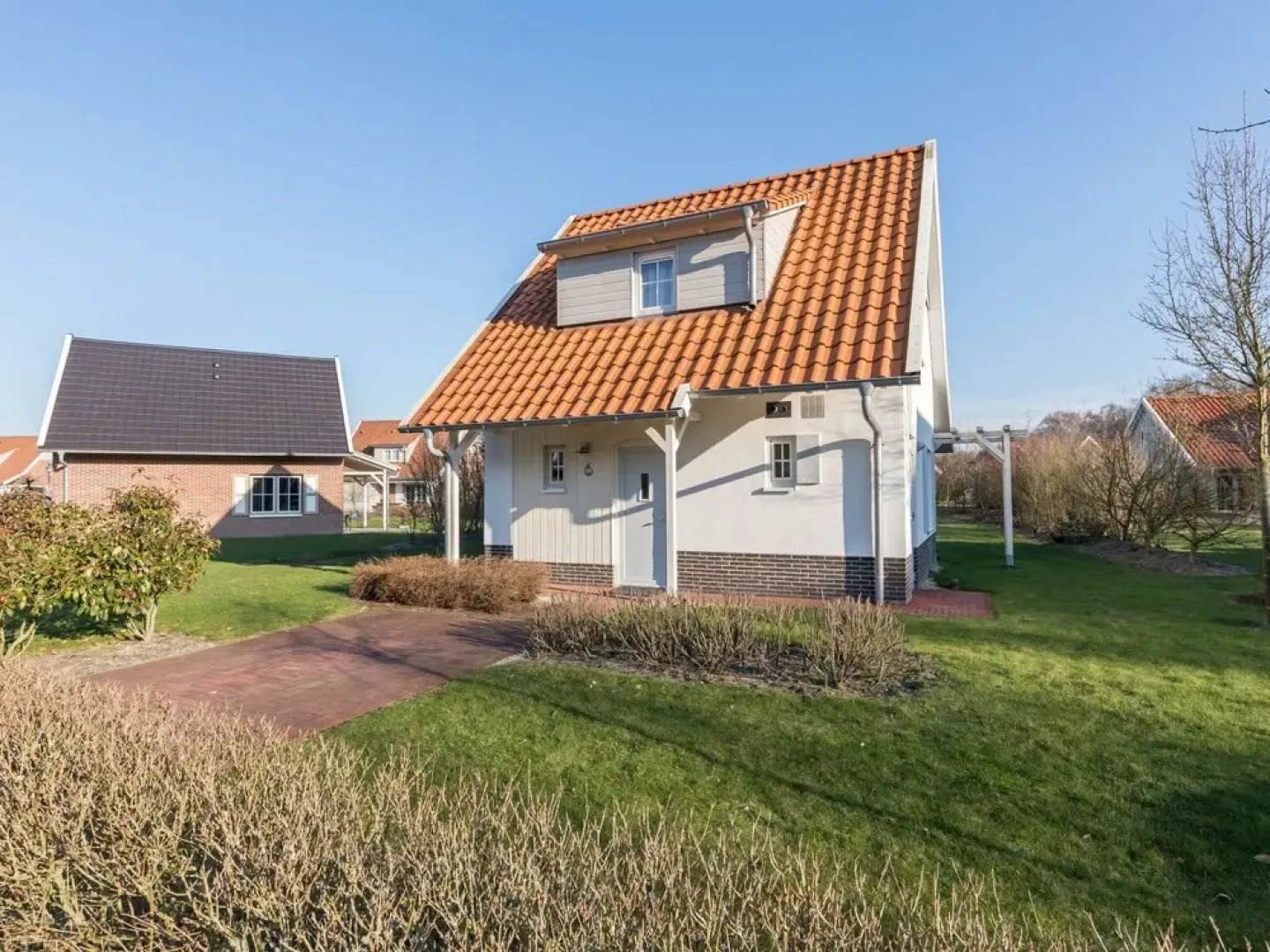 Luxurious Detached Villa with 3 Bathrooms, in de Maasduinen