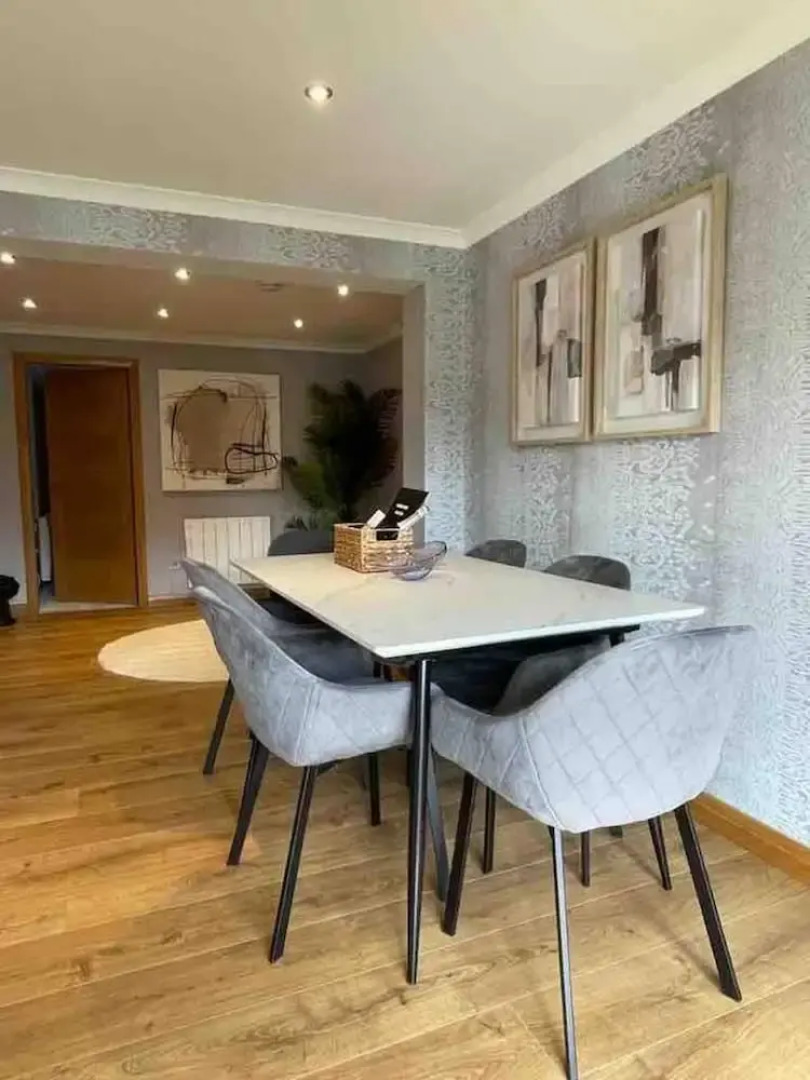 Remarkable 2-bed Apartment in Auchterarder