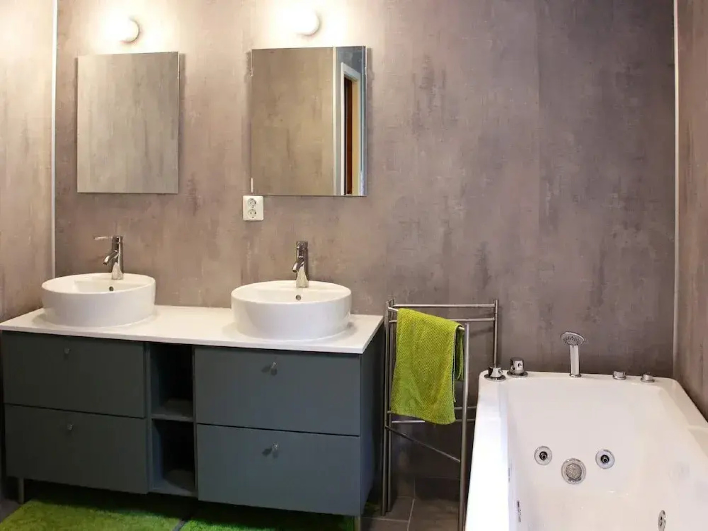 12 Person Holiday Home in Kvenvaer