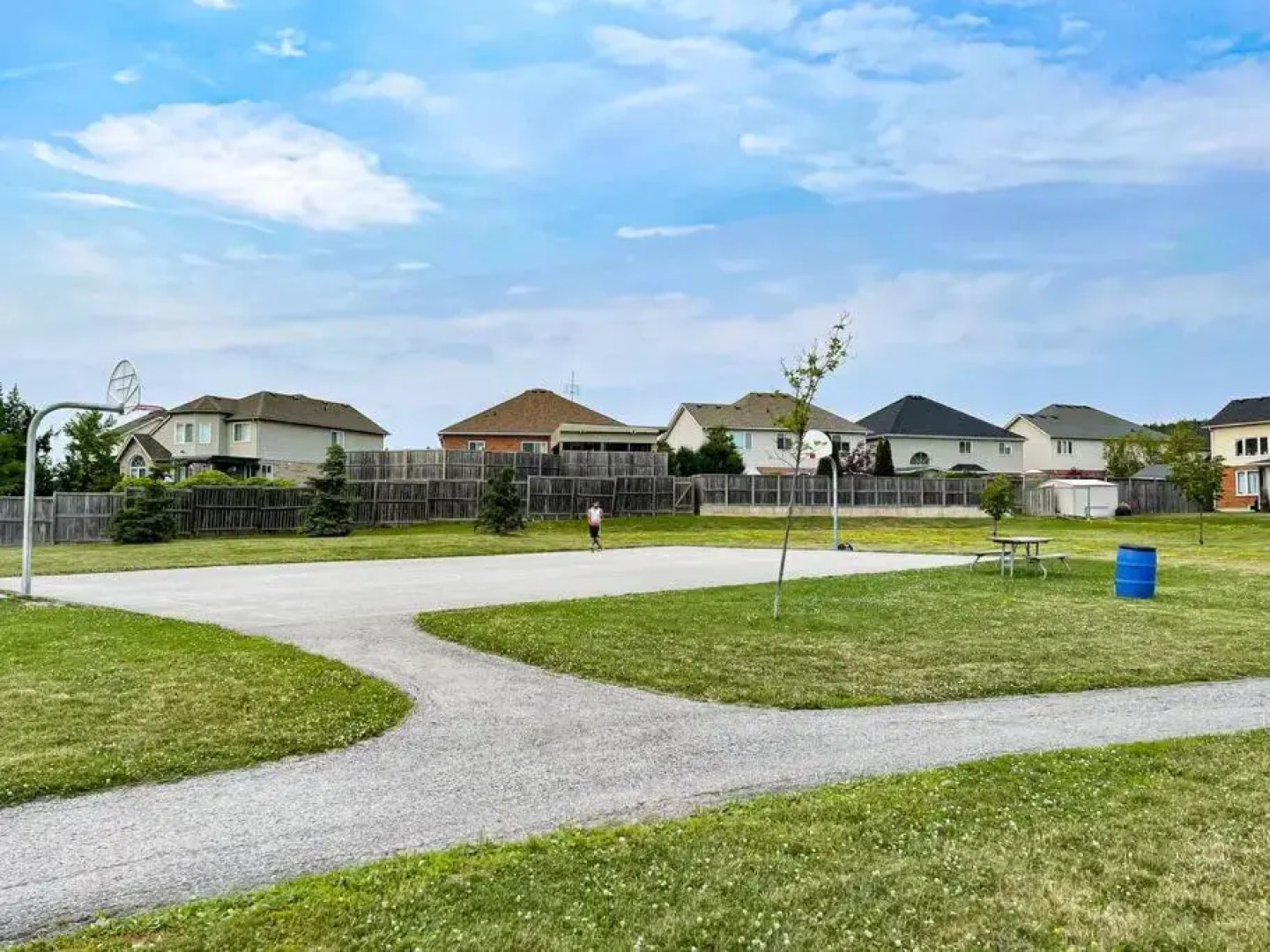 8 BEDS The Central - 15 Mins To The Falls