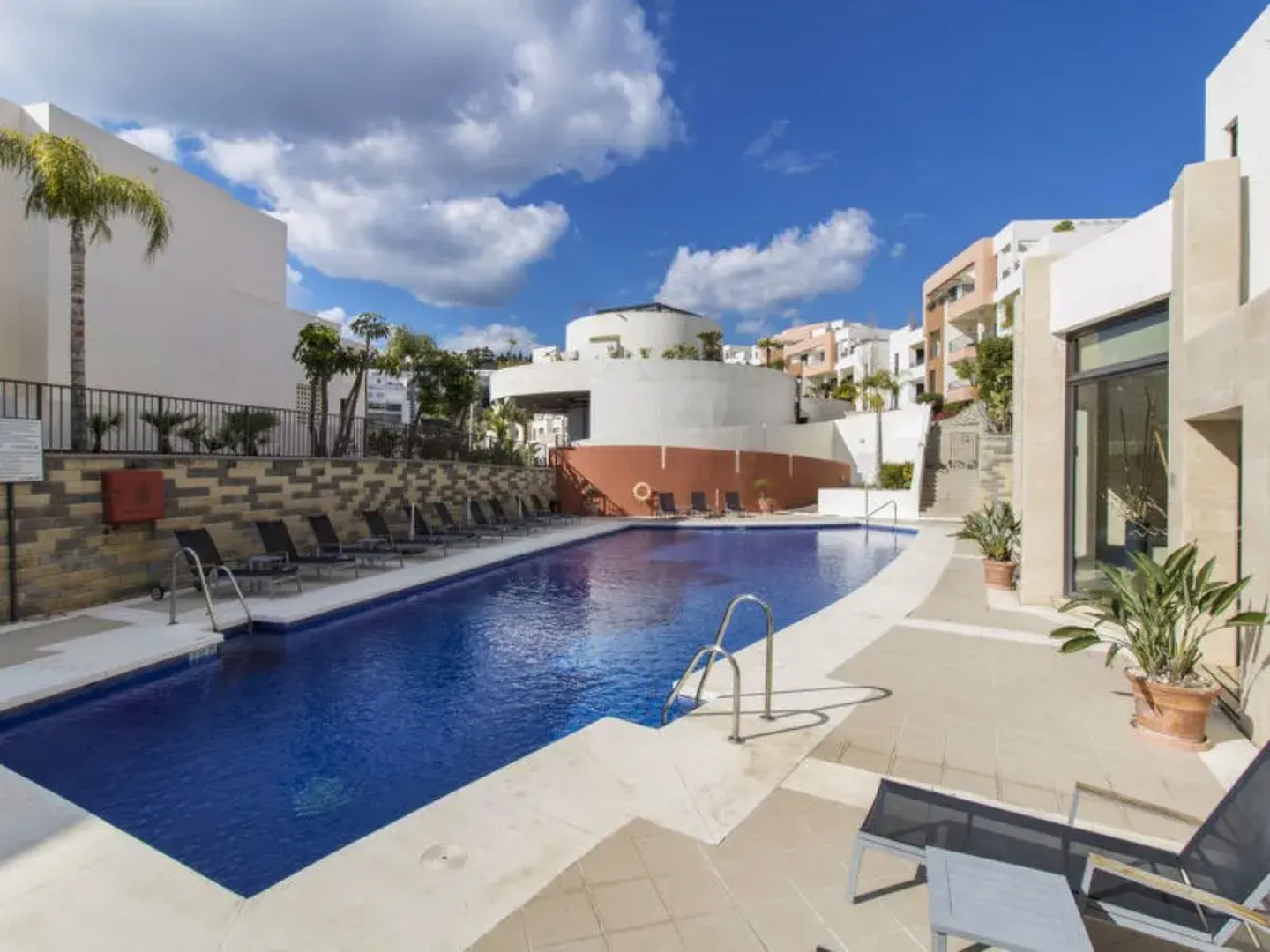 Samara Resort Gym Spa Jacuzzi Pools Marbella