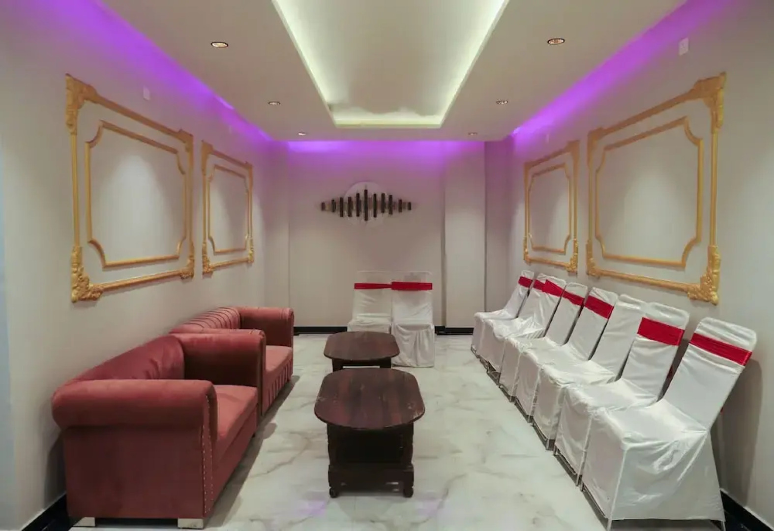 Hotel Gulmohar Plaza By Auroville Ent